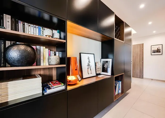 L\'Envolee - Charming T2 With Terrace Air Conditioning
